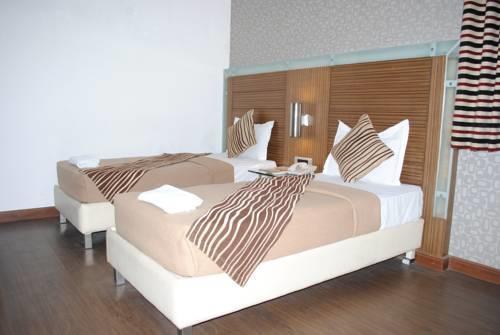 דלהי Hotel Metro Continental חדר תמונה
